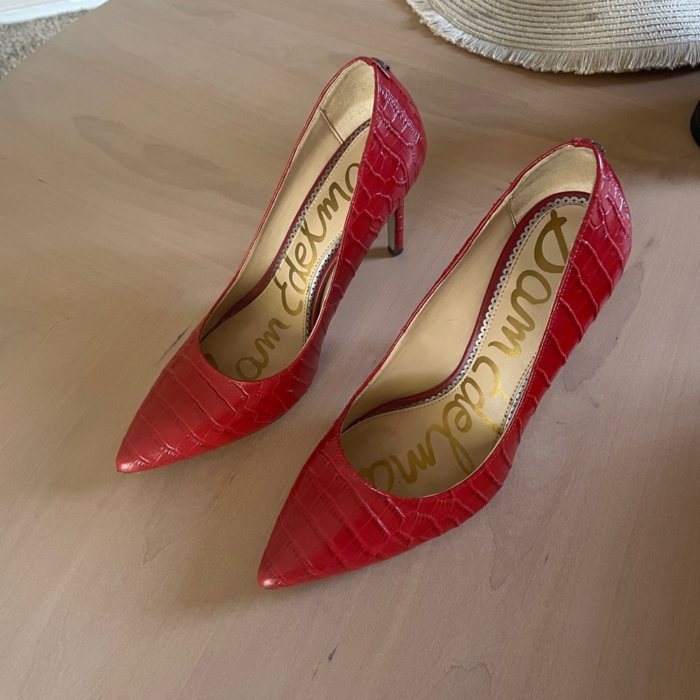 Sam Edelman Red Leather Croc heels pumps 6.5